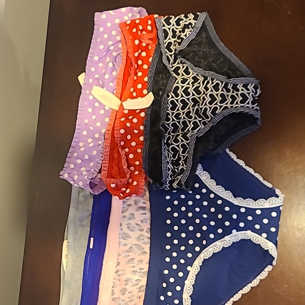NWT Lot of 7 Victoria Secret size M